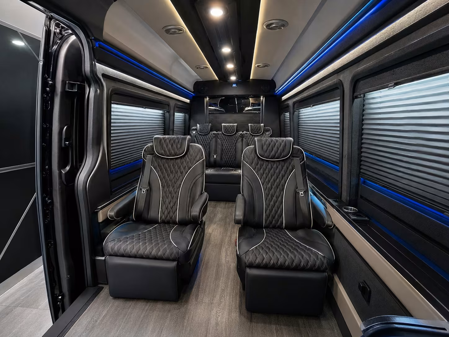 somerville bus rentals for tufts harvard and mit group travel